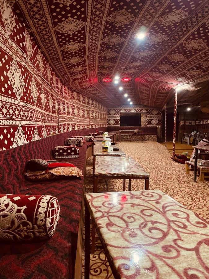 Sunrise Camp Hotel Wadi Rum Buitenkant foto