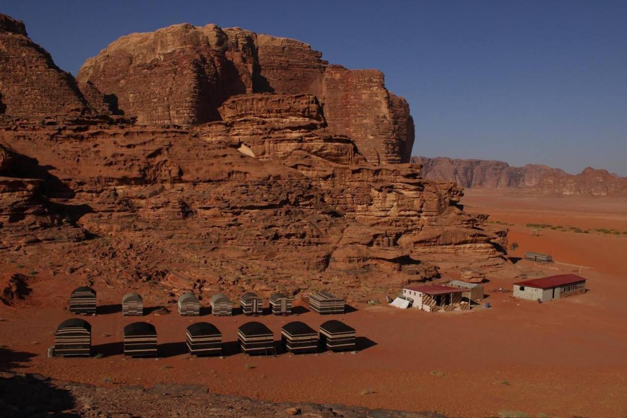 Sunrise Camp Hotel Wadi Rum Buitenkant foto